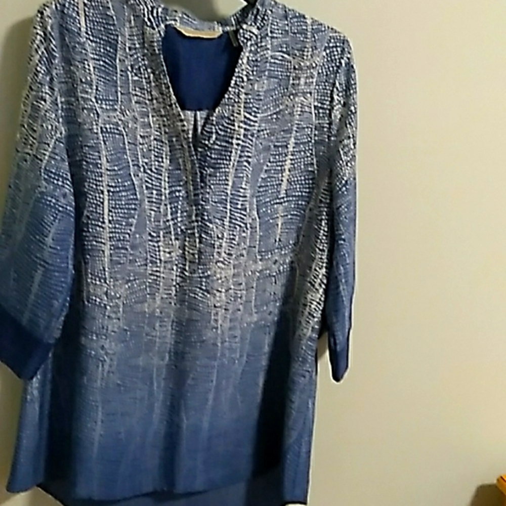 Blouse  👚
